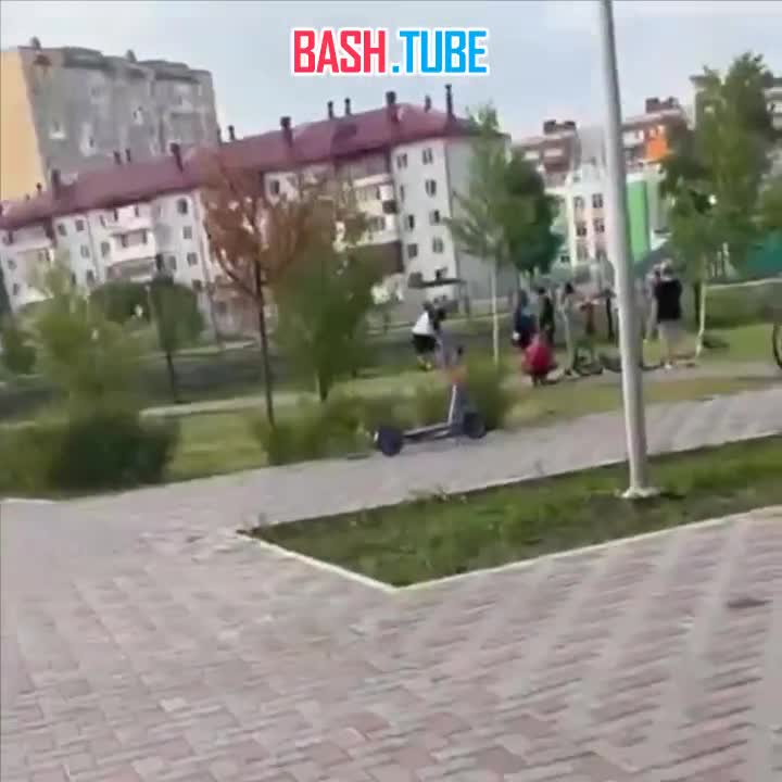  В Тюмени мужчина избил ребенка на детской площадке