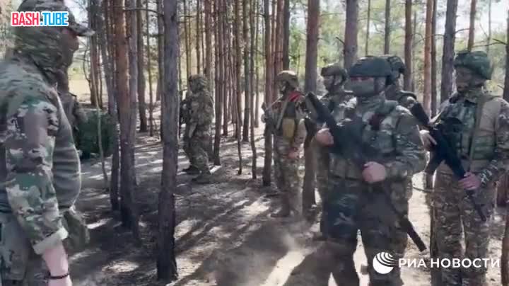 ⁣ Бойцы армейского соединения спецназа ЦВО получили награды на передовой краснолиманского участка фронта