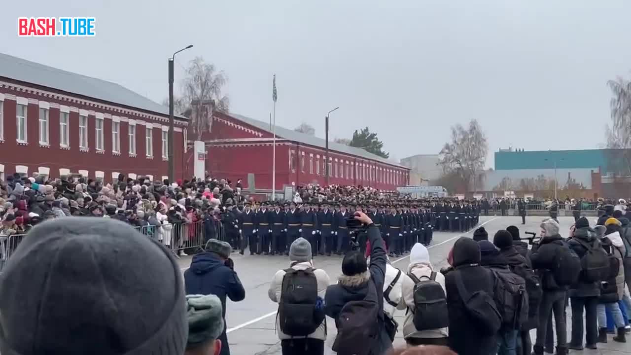  В Сызрани прошла церемония выпуска курсантов СВВАУЛа