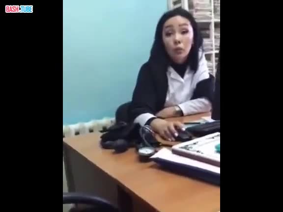  В Казахстане русскоговорящая жительница столкнулась с врачом, которая не хотела лечить ребенка без казахского языка