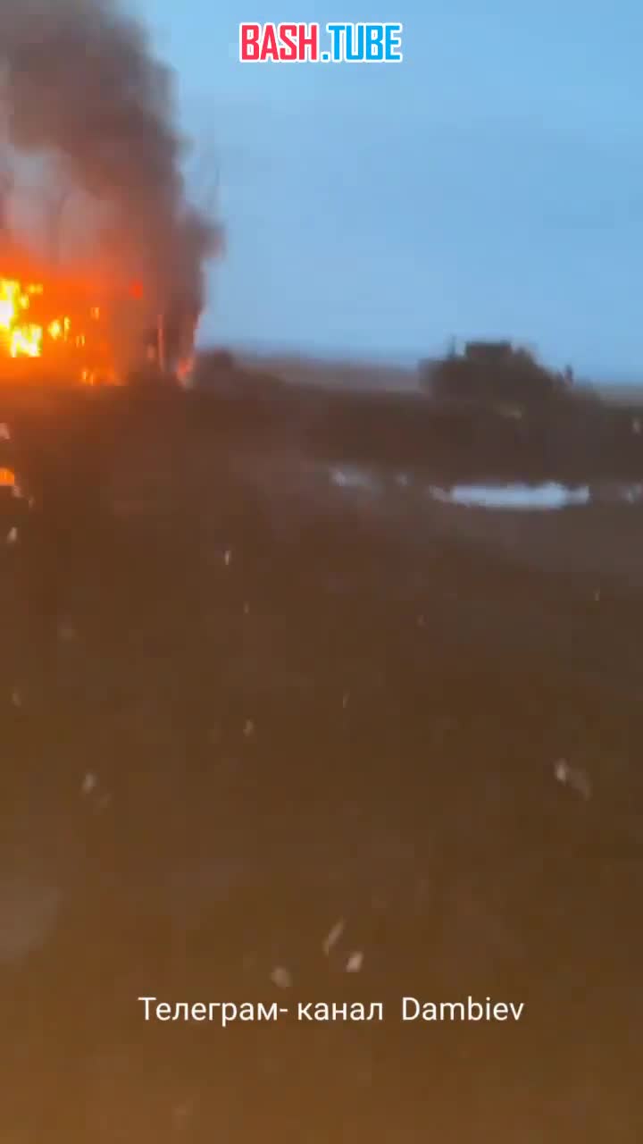 ⁣ Жители Брянской области сняли на видео обломки беспилотника, который сегодня сбили в регионе. Всего, по словам губернатора...