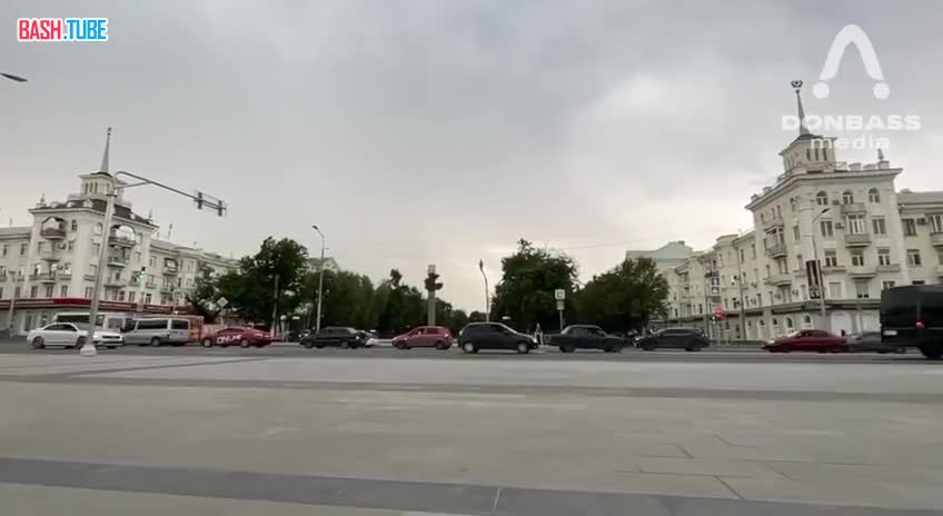 Молния над Луганском в форме Z - уникальные Необычное явление попало в объектив видеокамеры