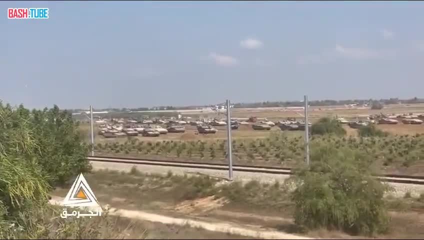 ⁣ Сотни единиц израильской бронетехники плотными рядами продолжают концентрироваться возле Сектора Газа