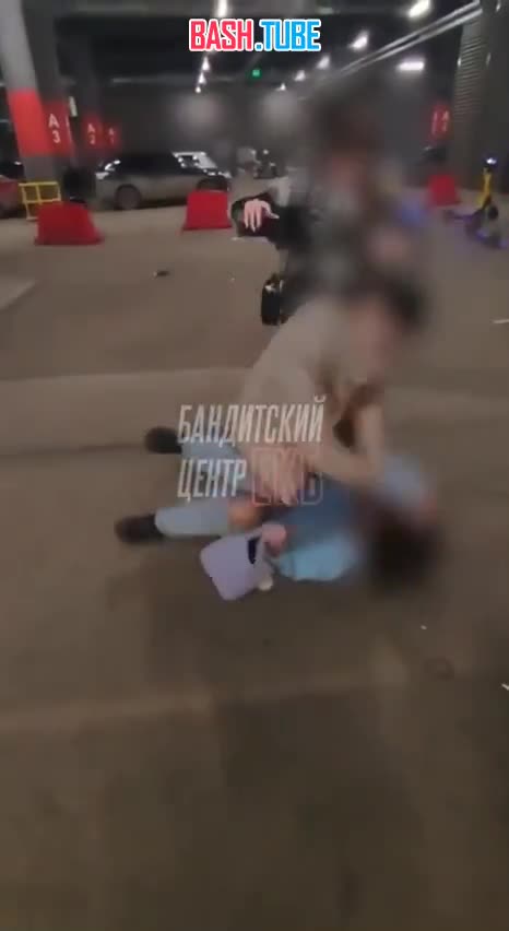  Три девочки сильно избили сверстницу в Екатеринбурге