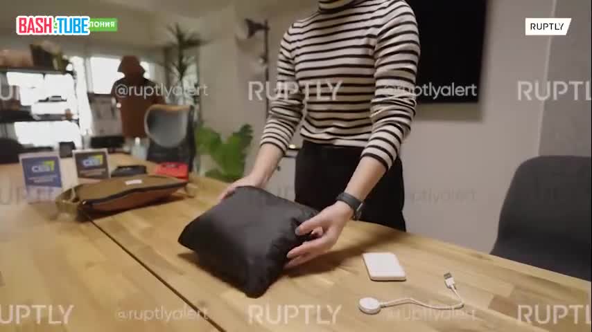 ⁣ Японская компания представила первую в мире сумку-микроволновку