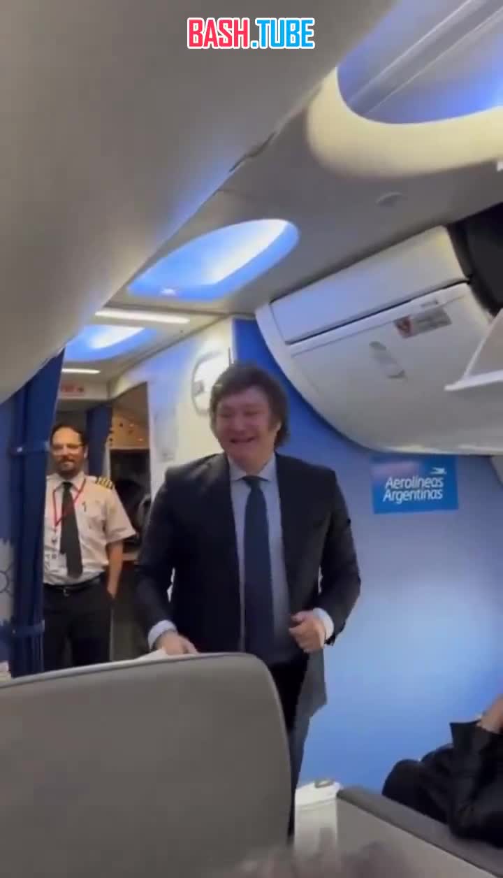 ⁣ Президент Аргентины Милей был зафиксирован в самолёте, отобранном у белорусской авиакомпании «Белавиа»