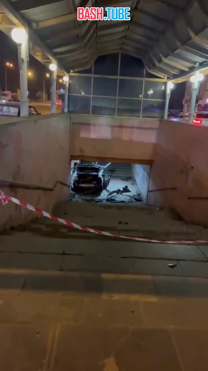  BMW влетела в подземный пешеходный переход в Пензе после столкновения с Lada XRay