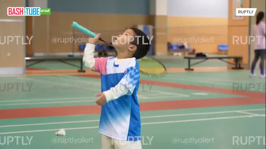 ⁣ «У него талант»: трехлетний Анан из Китая стал звездой интернета благодаря его навыкам игры в бадминтон