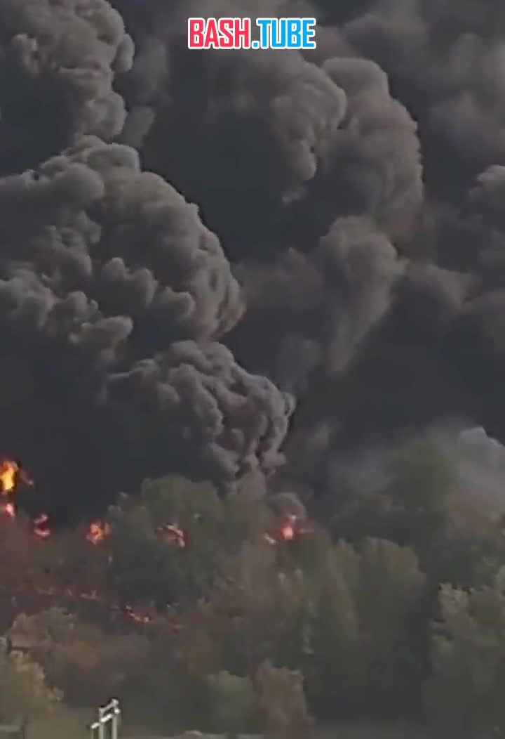  Мощный пожар на химическом заводе в штате Техас