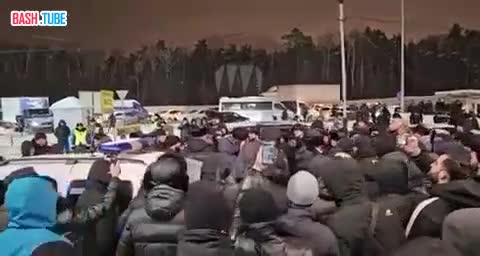 ⁣ СМИ пишут о нападении на полицейских на московском рынке «Садовод»