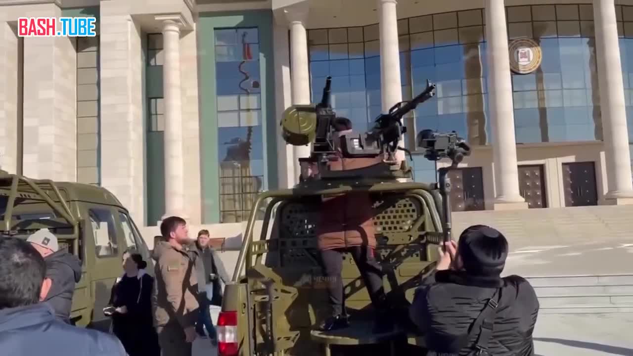 ⁣ Кадырову в Грозном показали первые образцы «джихад-машин», которые планируют отправить на передовую