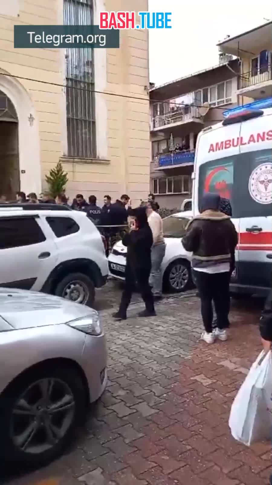 ⁣ «Вооруженные люди напали на католическую церковь в Стамбуле во время службы», - сообщил министр внутренних дел Турции