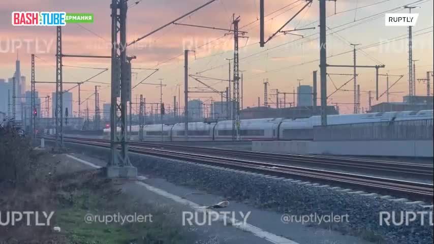 ⁣ В немецком Франкфурте началась трехдневная забастовка машинистов пассажирских поездов