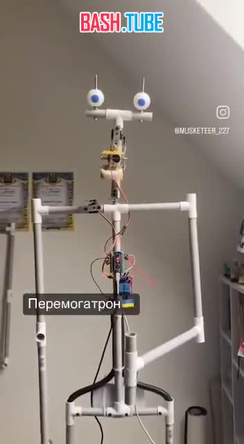 ⁣ «Перемогатрон» - боевой робот, новейшая разработка украинской обороны