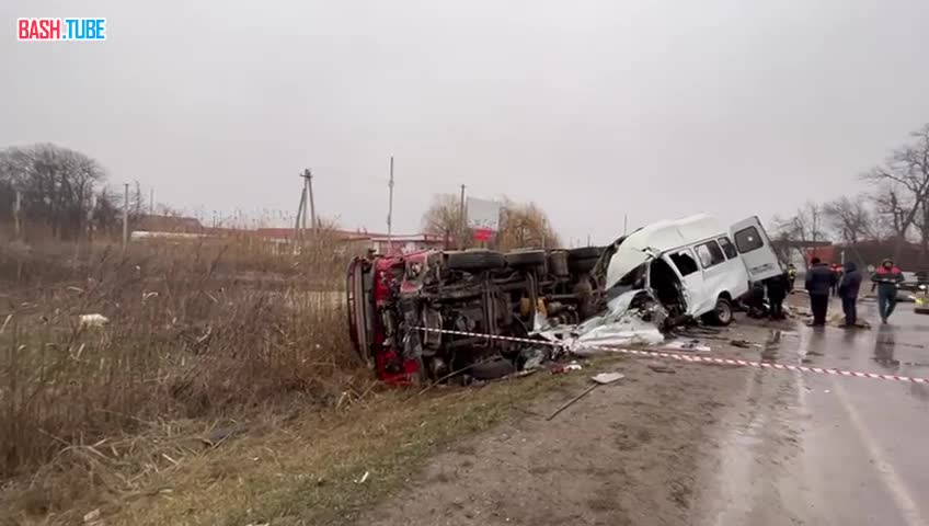  Семь человек погибли в Ставропольском крае из-за столкновения рейсовой маршрутки и фуры