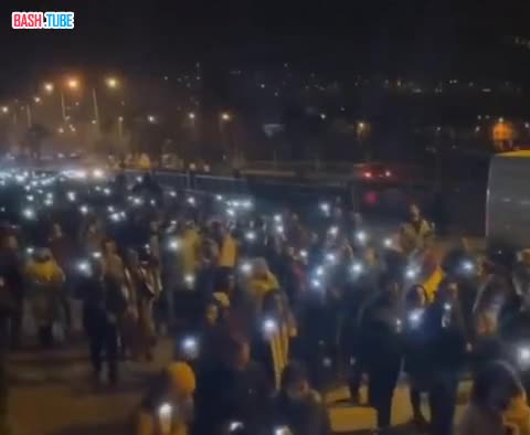  В турецком Хатае прошел молчаливый марш в память о погибших в землетрясении год назад
