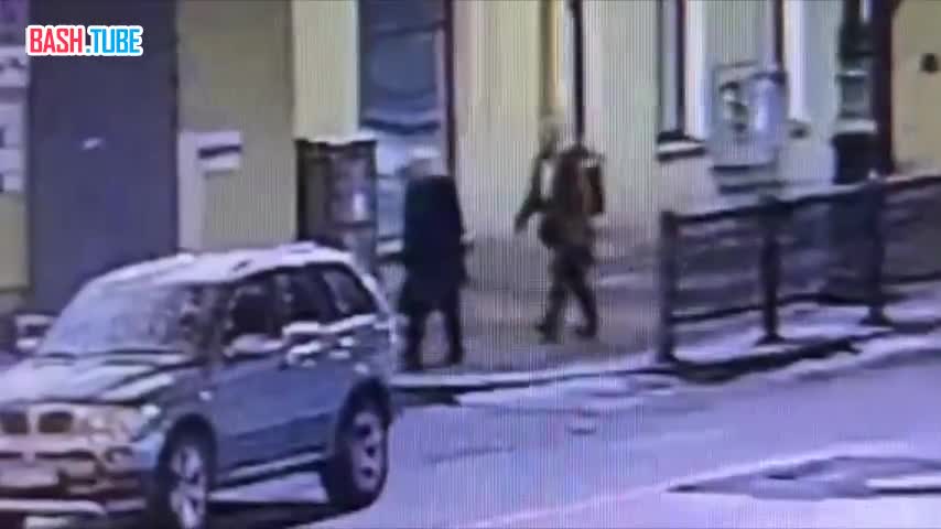  В Санкт-Петербурге 31-летний мужчина избил и ограбил 71-летнюю женщину