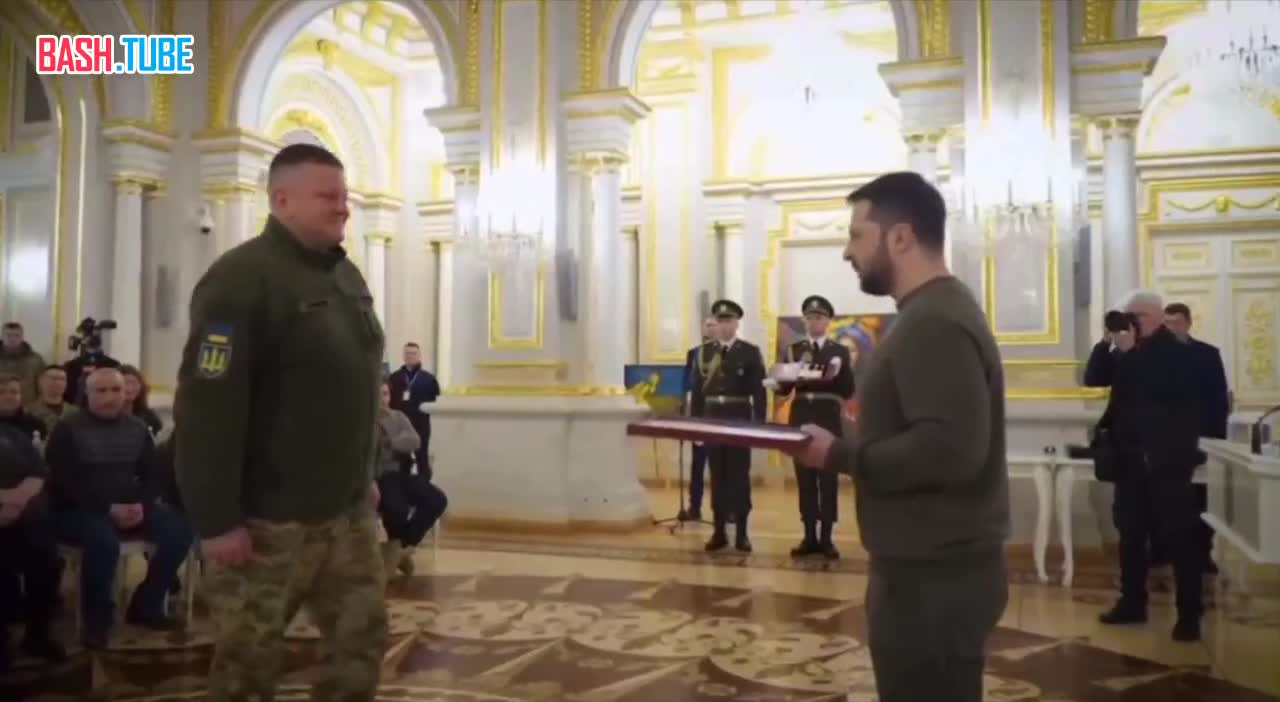  Зеленский присвоил Валерию Залужному и Кириллу Буданову звание героя Украины