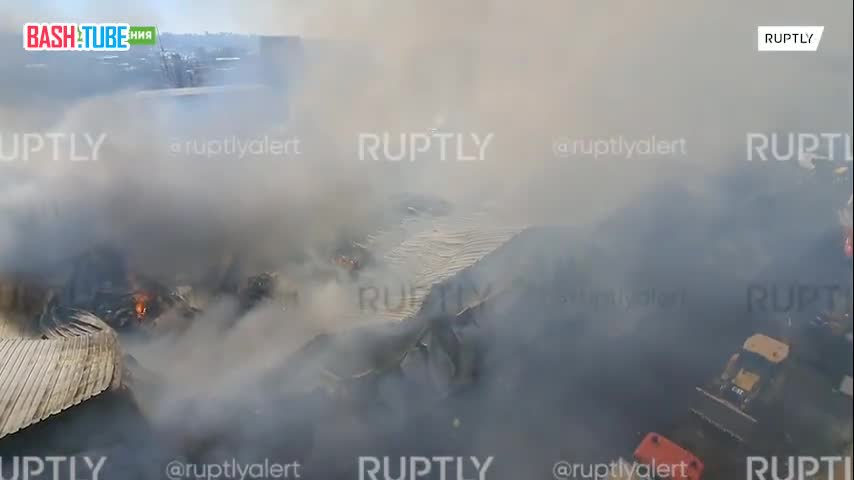 ⁣ 6000 квадратных метров охвачено огнем после возгорания на территории склада консервного завода в Ереване