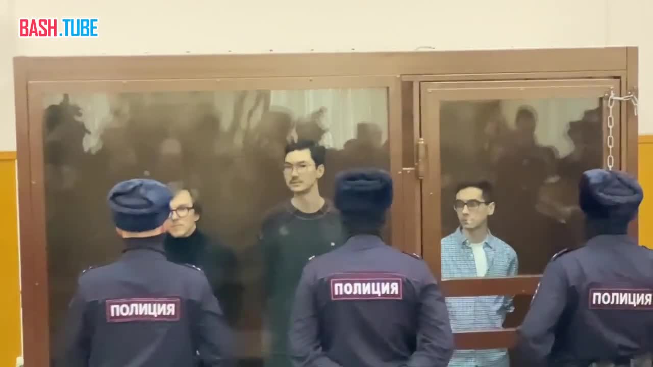 ⁣ Суд приговорил коммерческого директора Собчак Кирилла Суханова к 7,5 годам колонии за вымогательство у главы «Ростеха»