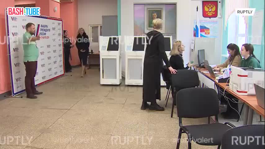 ⁣ Мария Захарова проголосовала на выборах президента России