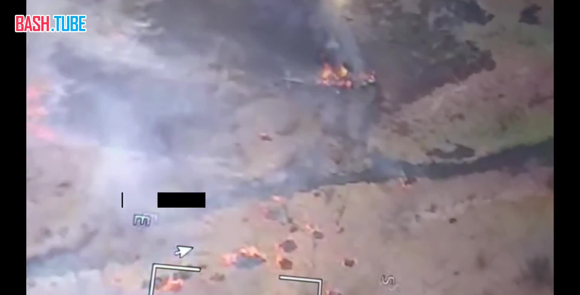  Догорающий вертолет ВСУ, который был сбит силами Армии России на границе Харьковской и Белгородской областей