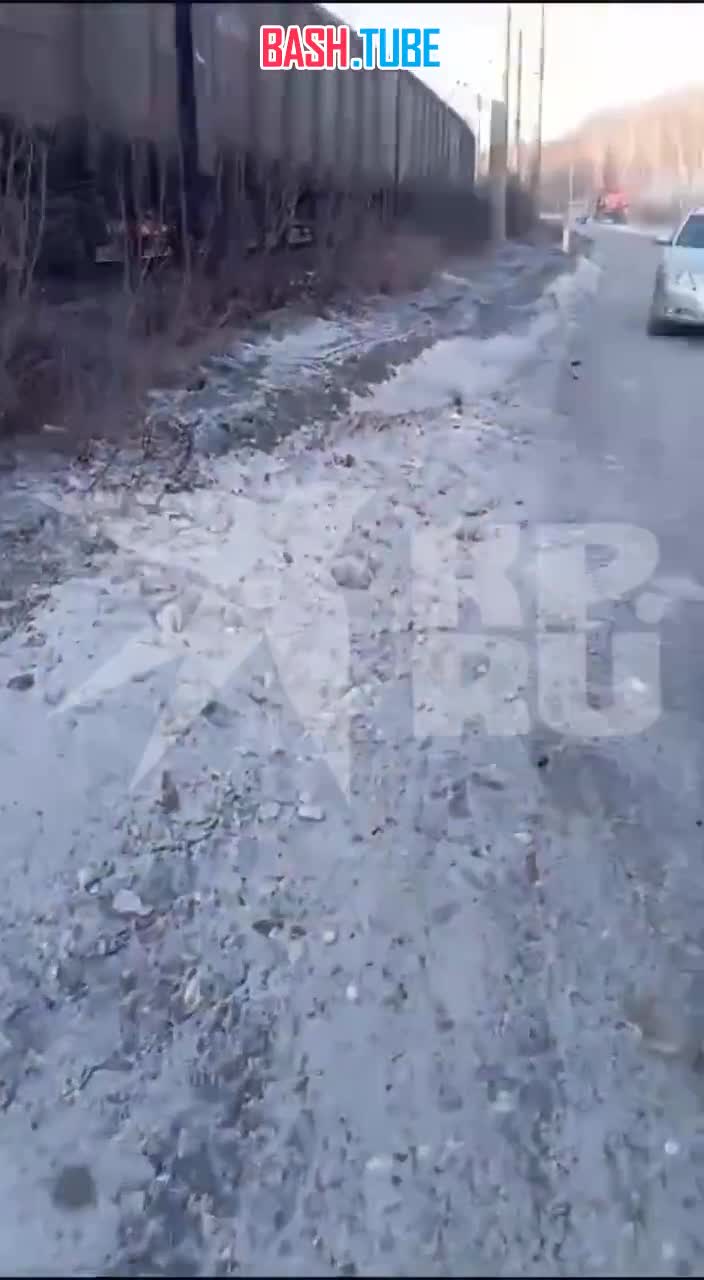  В Амурской области вагоны сошли с рельсов после столкновения с машиной