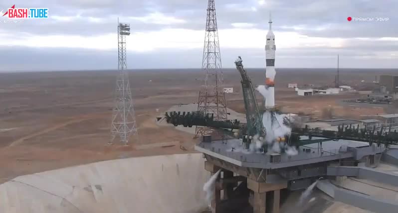  Кадры отмены пуска «Союза» к МКС из трансляции «Роскосмоса»