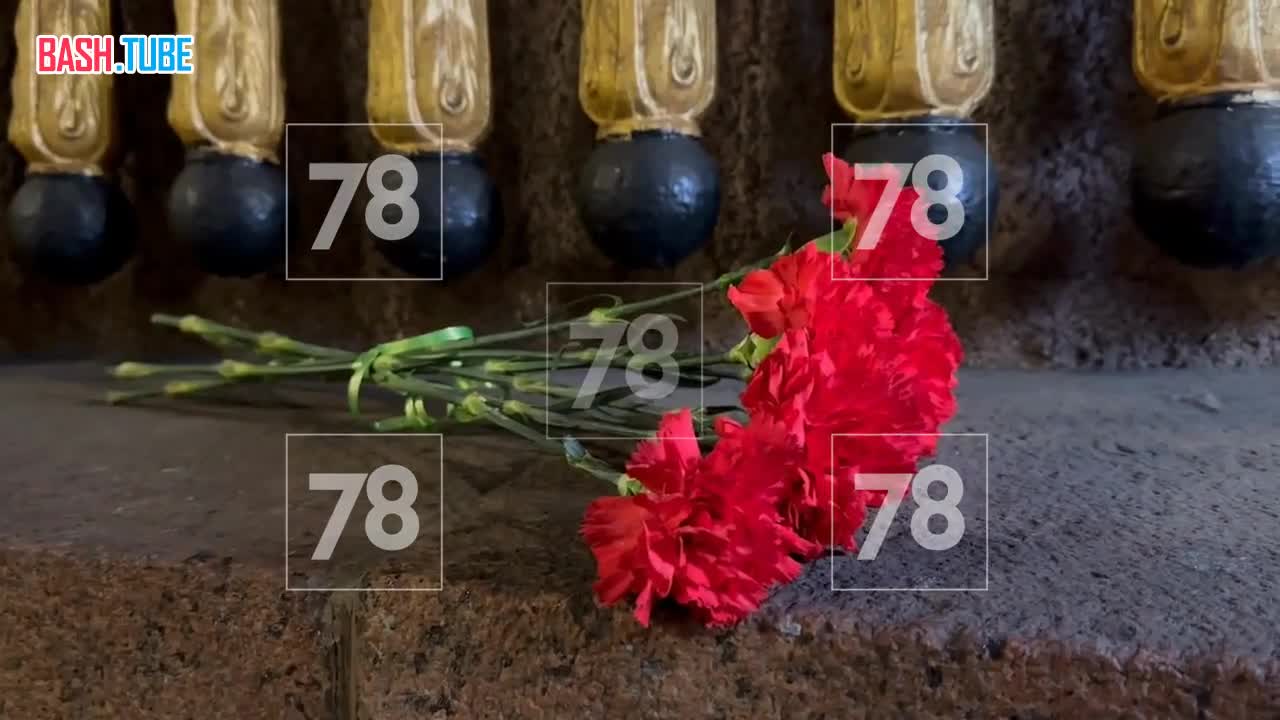 ⁣ Стихийный мемориал жертвам теракта появился у станции метро «Технологический институт»