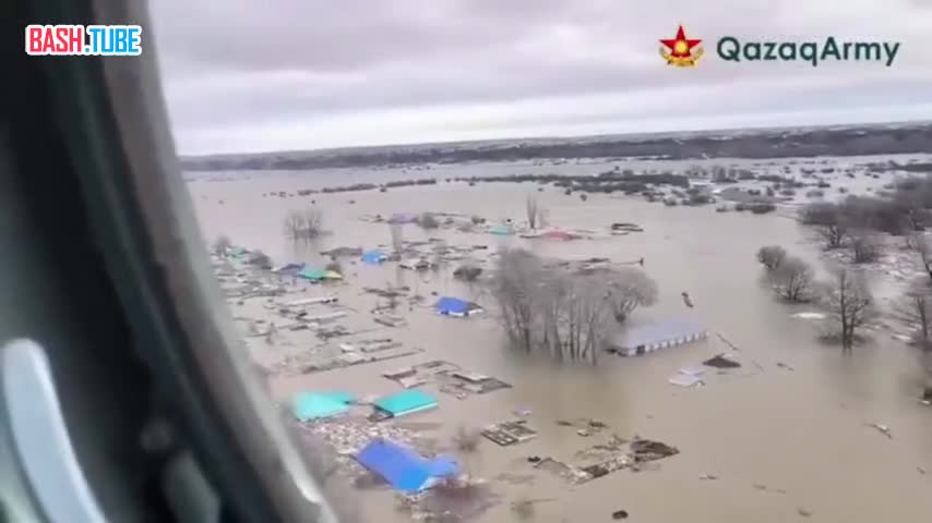 ⁣ В ряде пострадавших от наводнения районах Казахстана объявлено чрезвычайное положение