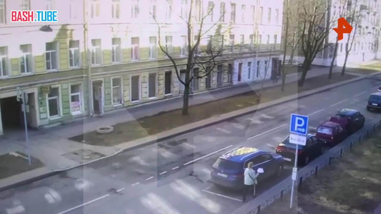 ⁣ В Петербурге годовалый малыш выпал из окна - с различными травмами он попал в реанимацию