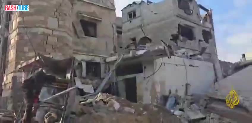 ⁣ ЦАХАЛ в ходе обстрелов уничтожил 800-летнюю мечеть Шейха Закарии в городе Газа и еще одну - в лагере беженцев Нусейрат