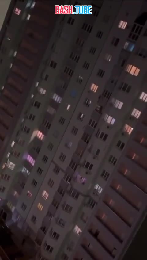 ⁣ Мужчина выпал с 14 этажа в Самаре