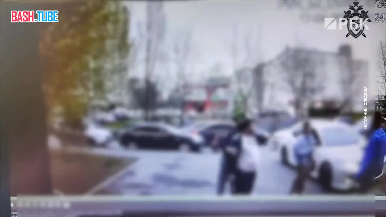 ⁣ В Москве водитель убил парня, который сделал ему замечание из-за парковки на тротуаре