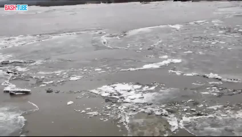 ⁣ Уровень воды в реке Томь в районе Томска резко вырос за последние сутки из-за ледохода