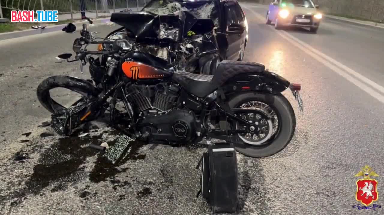⁣ В Севастополе блогер на Harley-Davidson протаранил ВАЗ и скончался от травм