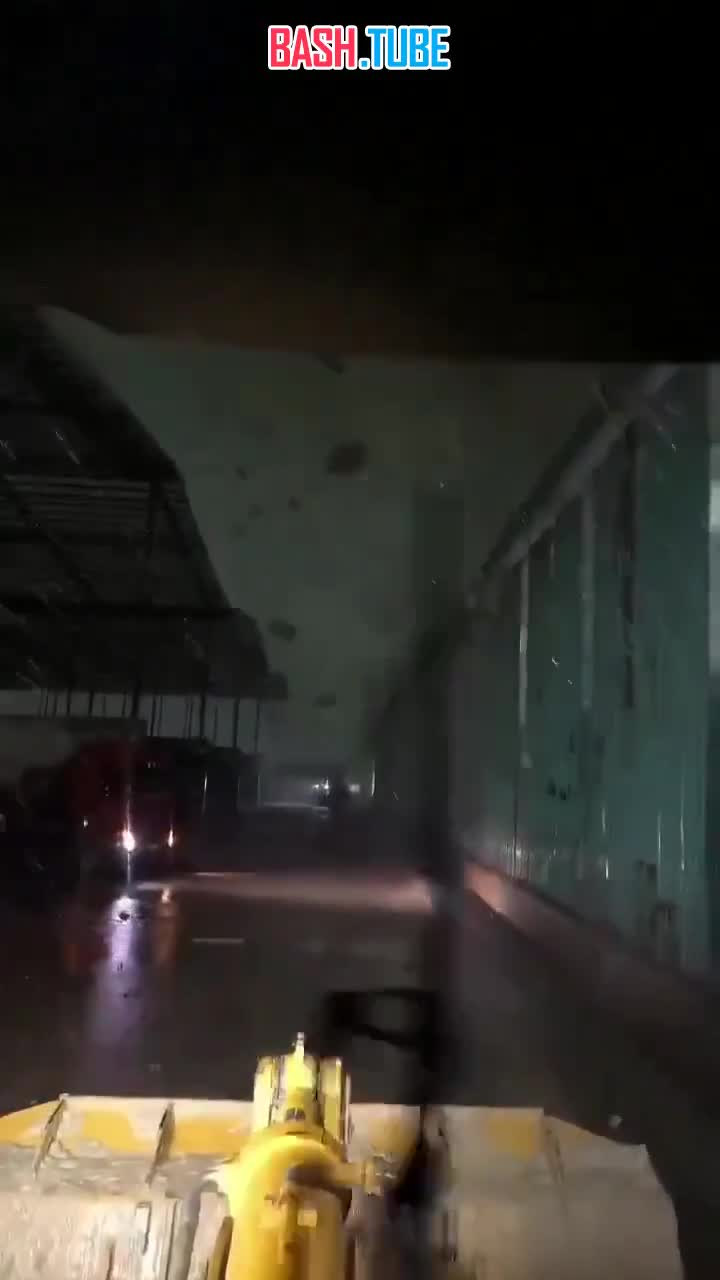 ⁣ Сильный торнадо обрушился на округ Тэн провинции Гуанси, Китай