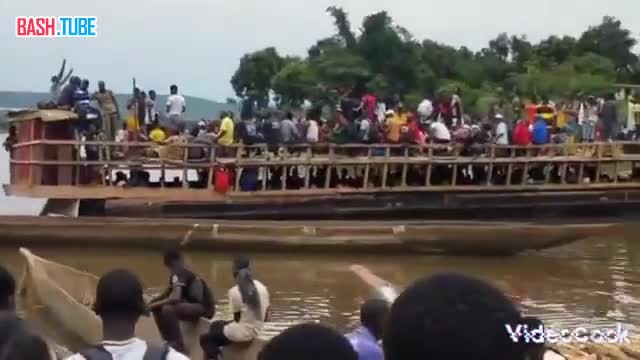  По меньшей мере 60 человек погибли при крушении судна на реке Мпоко вблизи столицы ЦАР - города Банги