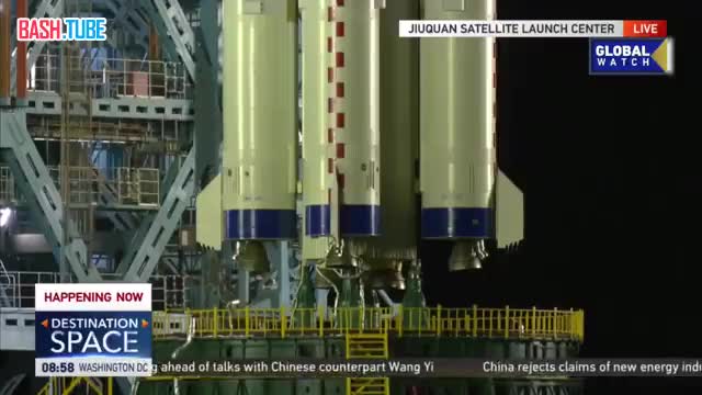 ⁣ Китай запустил в космос трех тайконавтов