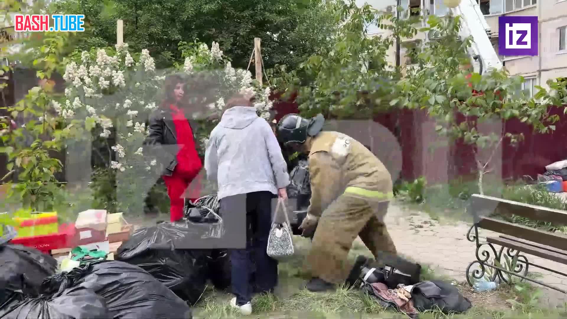 ⁣ Работы рядом с обрушившимся домом в Белгороде продолжаются, территорию оцепили