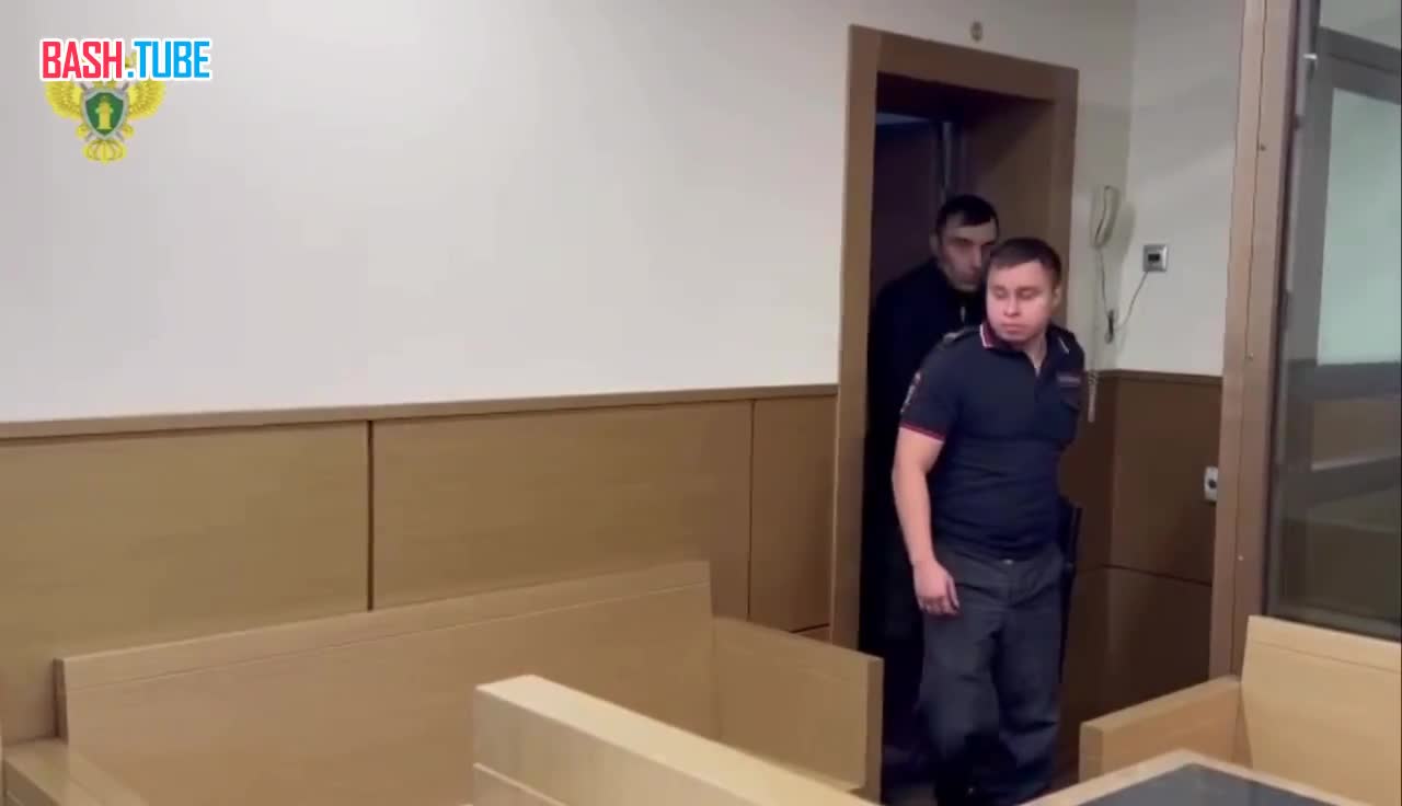 ⁣ С учетом позиции Преображенской межрайонной прокуратуры суд заключил под стражу мужчину, напавшего на 22-летнюю девушку