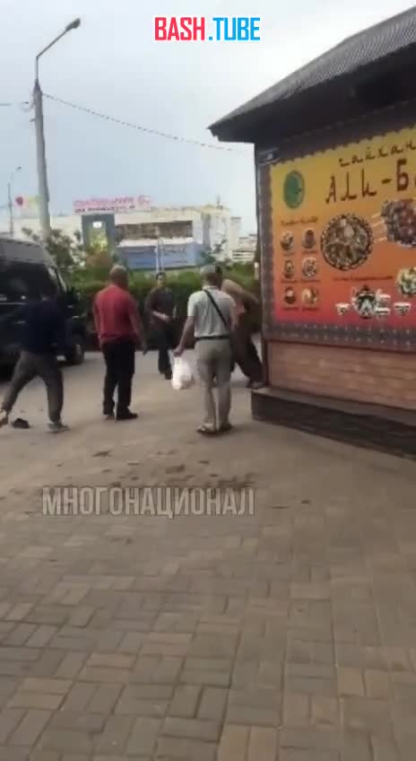 ⁣ В Липецке пьяные узбеки напали на руководителей двух русских патриотических организаций