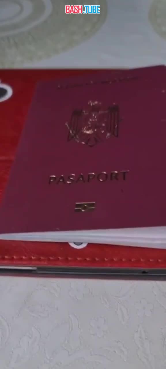 ⁣ Прибывающим из России гражданам Молдавии рвут паспорта