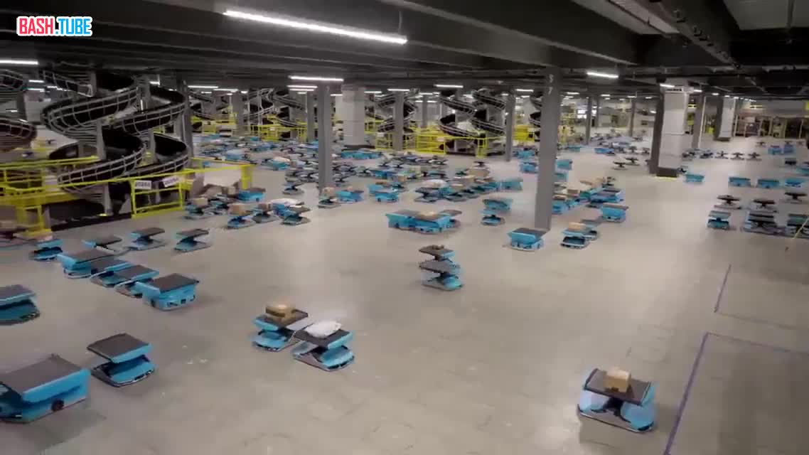 ⁣ Amazon задействовал более 750 000 роботов, чтобы заменить более 100 000 людей