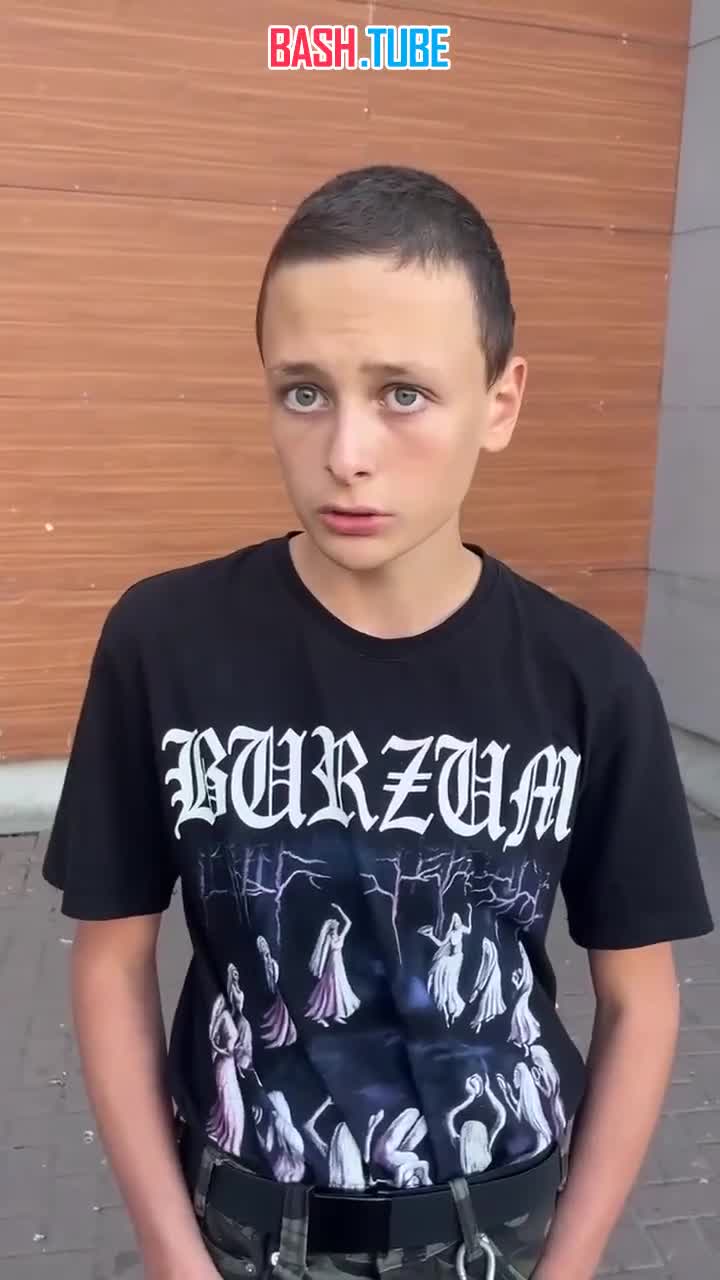  В Питере зумеры избили мужчину из-за того, что он похож на Ленина