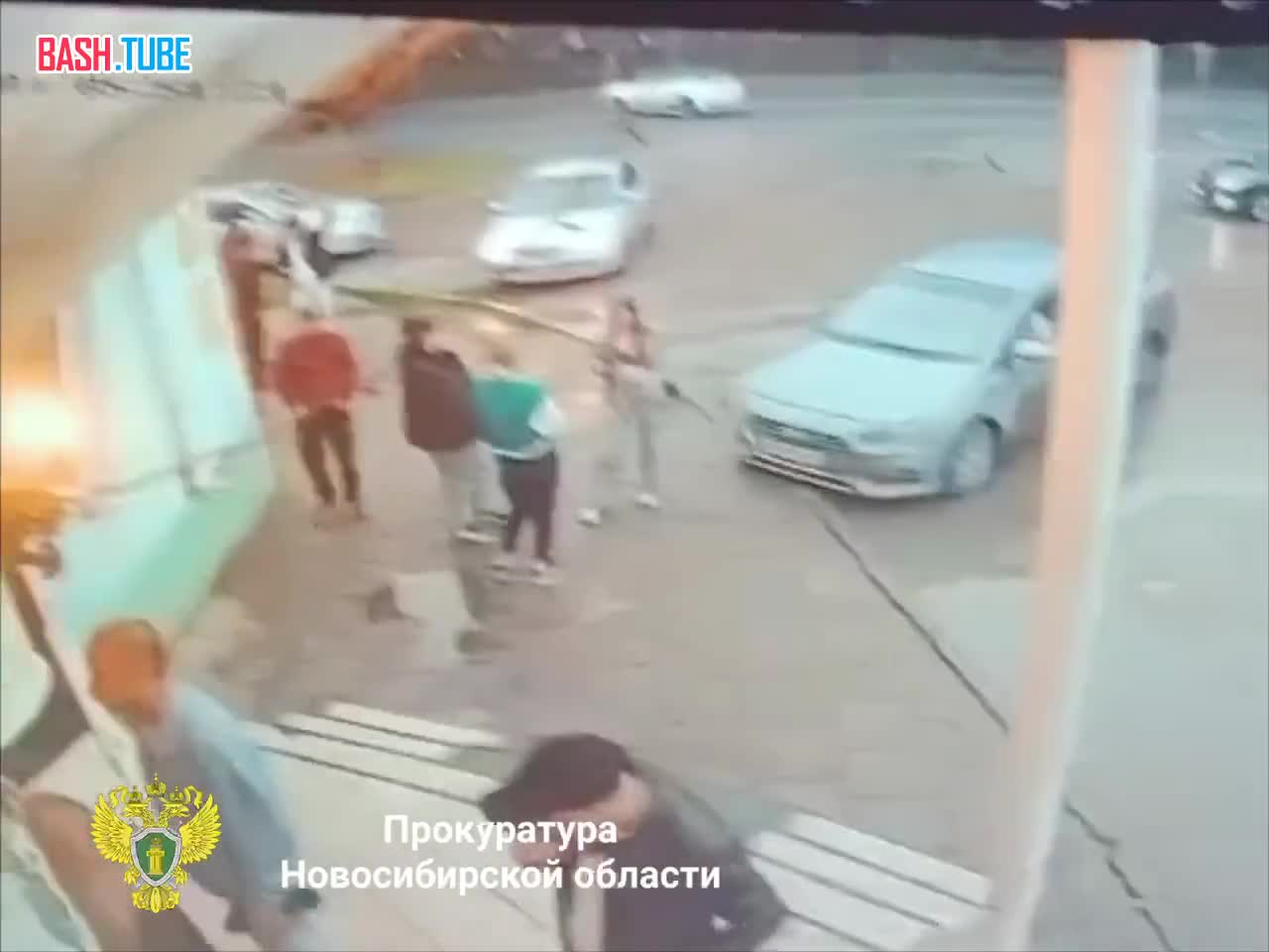  Мужчину, дважды пытавшегося задавить людей грузовиком в Новосибирске, задержали в Казахстане