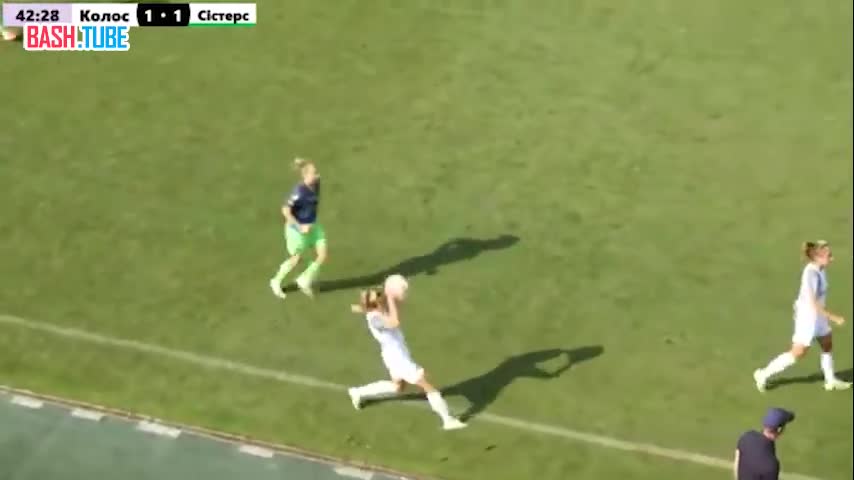  Украинской футболистке дали жёлтую карточку за то, что она говорила по-русски во время матча