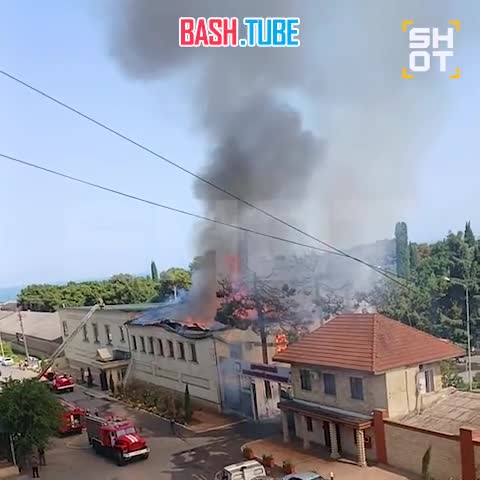  Коньячный завод горит в Дербенте. Там производится «Дербентская крепость»