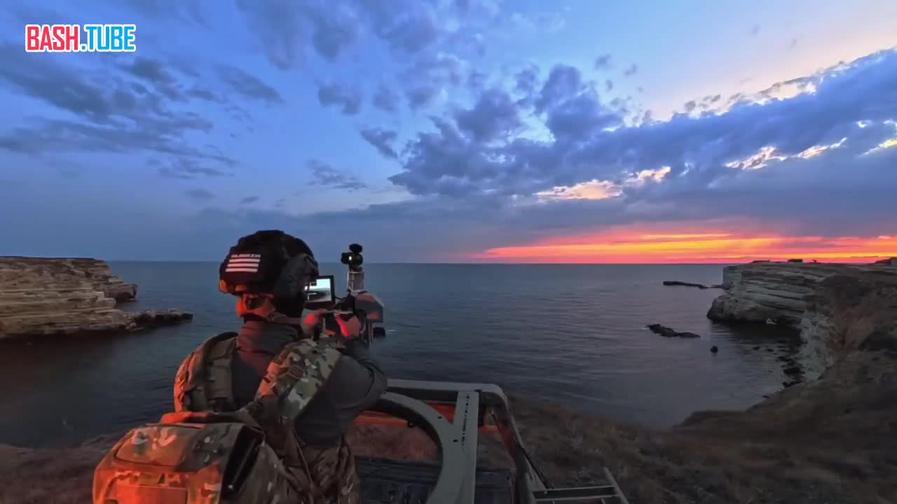  Предположительно, район мыса Тарханкут - наш военный работает по ВСУшному БпЛА тепловизионным комплексом «Кречет» и ГШГ