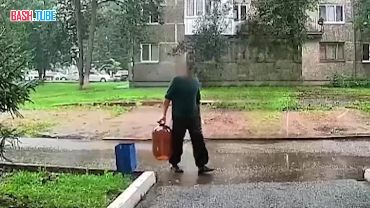  В Уфе пьяный мужик поскользнулся и подорвался на пивной кеге